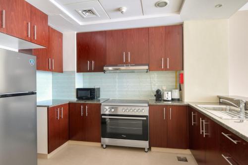 Blueground Culture Village sauna pool gym DXB-1464, Dubaj (fotografie 9)