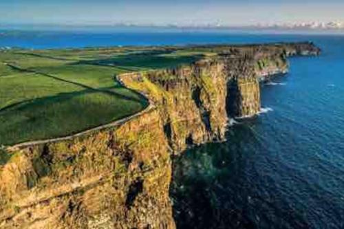Rose Cottage in Еністімон
