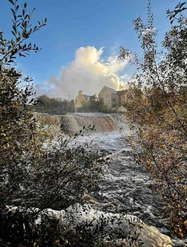 Rose Cottage in Еністімон