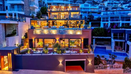 Luxury Villa Private Pool Sauna Pool Table - 15mn Walk to the Town – khách sạn tại Kalkan