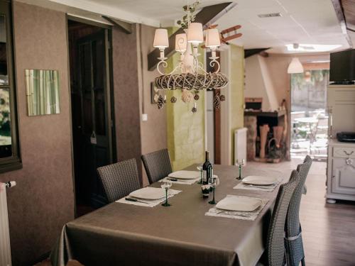 Exotic Holiday Home in Rue de Vitz with Garden - image 2