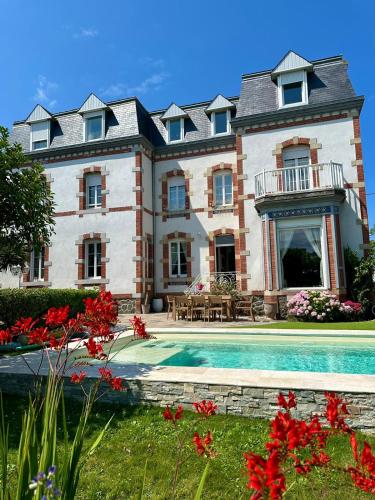 Villa Gabrielle De La Mer avec Piscine Privée - Location, gîte - Binic-Étables-sur-Mer