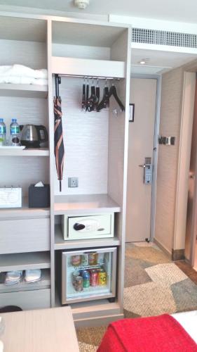 Premier Double Room image 7