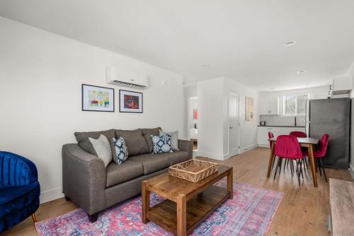 Nashville Living- A Stylish Escape Unit 6B apts in Nashville, USA
