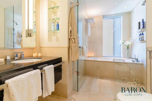 Luxurious Studio at Address dubai marina - image 10