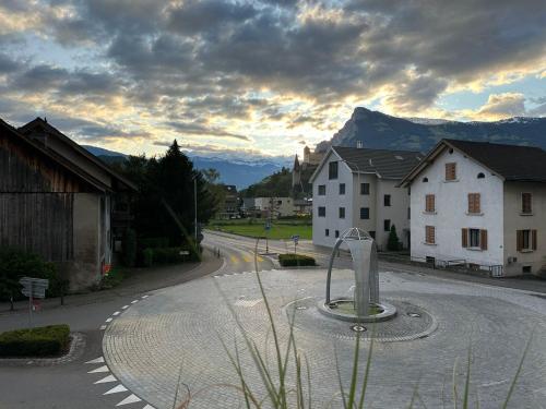 Nabij attractie, Wohnung in zentraler und trotzdem ruhiger Lage, Balzers in Balzers