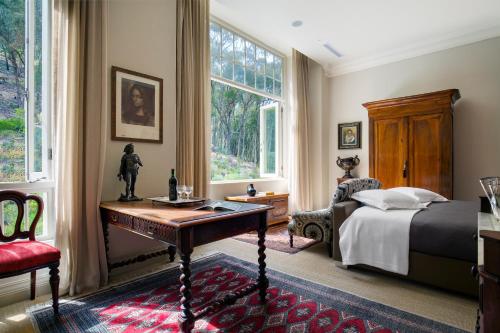 1 queen bed