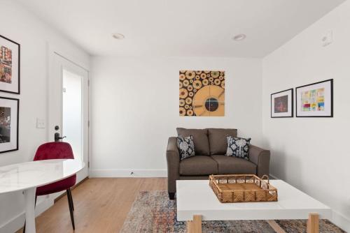 Nashville Vibes- Stay, Play, and Relax Unit 5B apts in Nashville, USA