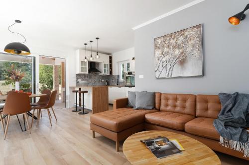 مطبخ, Casa Piano in a calm village enveloped by nature in Zupanici