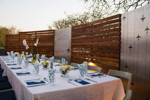 Restaurante, Aerotel in Hoedspruit