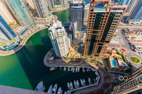 Stylish 1BR unit Address Marina - image 10