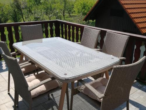 Létesítmények, Guesthouse Zafran- Two Bedroom Apartment in Dreznik Grad