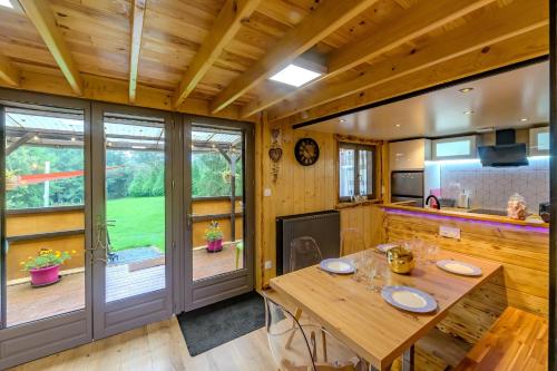 virtuve, Rêves au Chalet - Maisonnette (Reves au Chalet - Maisonnette) in Larouillies