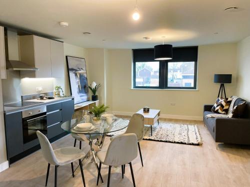 Instalaciones, The Kaizen in West Bromwich