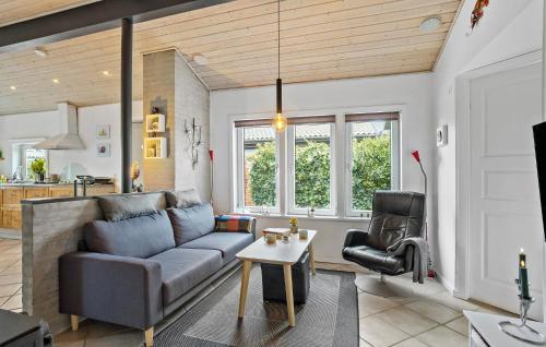  Cozy Home In Otterup With Wifi in Otterup
