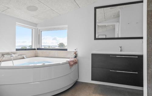 Awesome Home In Aabenraa