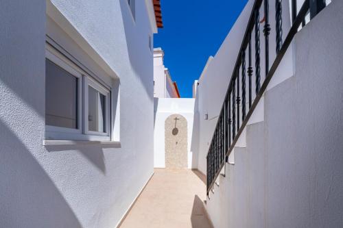 ระเบียง/ชานเรือน, Sintra premium Villa in เปนยา ลองกา