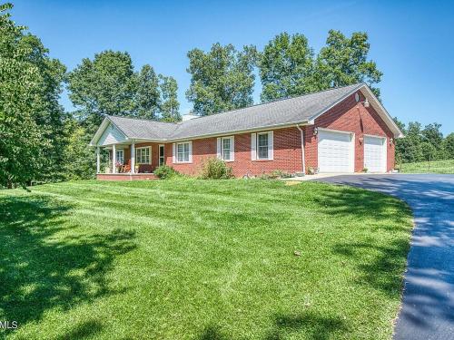 Farm House at the Winery in Crossville, TN in Woody (TN)