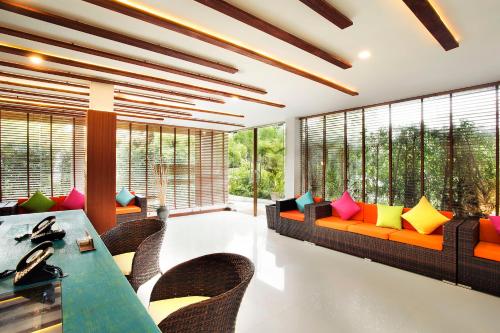 Lobby, Plumeria Maldives in Vaavu Atoll