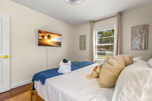 Sunny Citrus Escape Min to Midtown & Dog-Friendly Sunny Citrus Escape Min to Midtown & Dog-Friendly