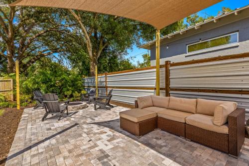 Sunny Citrus Escape Min to Midtown & Dog-Friendly Sunny Citrus Escape Min to Midtown & Dog-Friendly