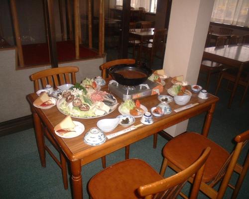 room detail thumbnail 1