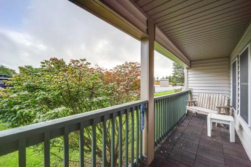Hike, Golf & Ski: Beech Mtn Condo w/ Resort Perks!, Beech Mountain (photo 3)