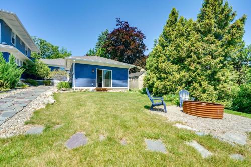 Serene Riverfront St Clair Studio Walk to Dtwn!