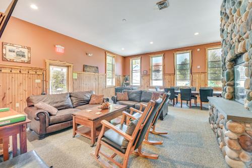 Chestertown Retreat with Fire Pit, Near Gore Mtn! in Chestertown, USA