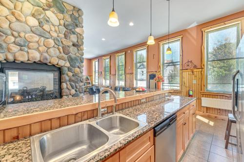 Chestertown Retreat with Fire Pit, Near Gore Mtn! in Chestertown, USA