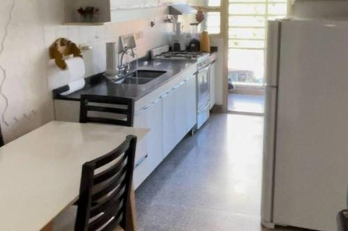Sunny 3-room apartment with 24-hour security