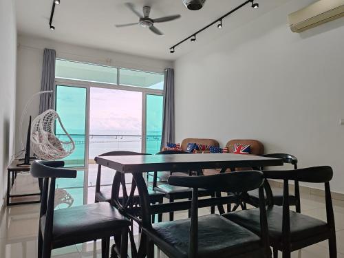Seaview Vacation Condo 3R3B 8Pax