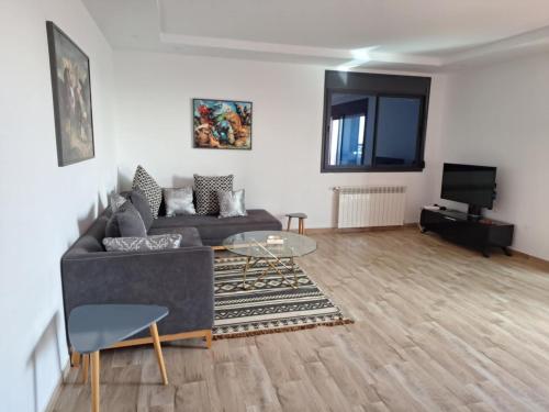 Senteurs méditerranéenne ! (Senteurs mediterraneenne !) in Akid Lotfi