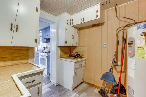 Harrison Getaway with Yard and Parking Near Fishing in Harrison, USA