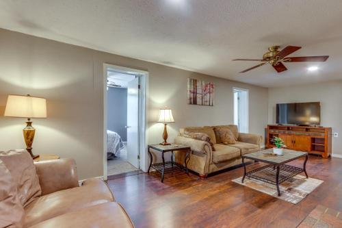 Harrison Getaway with Yard and Parking Near Fishing in Harrison, USA