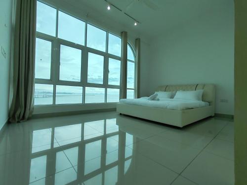 Seaview Vacation Condo 3R3B 8Pax