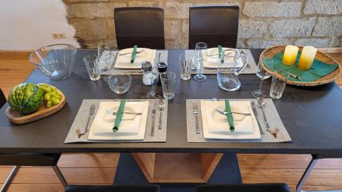 餐飲選擇, Gemütliches Altbau-Loft mit Kamin und Parkplatz (Gemutliches Altbau-Loft mit Kamin und Parkplatz) in 巴特腓特烈斯哈爾