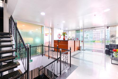 Hotel Parque 63 - 로비