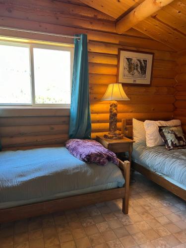 Cozy Cabin Oxen-Le-Fields Montana in ดาร์บี(มอนเทนา)