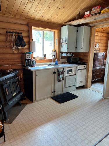 Cozy Cabin Oxen-Le-Fields Montana in ดาร์บี(มอนเทนา)