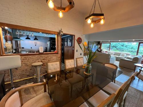 Casa Camelot in San Rafael