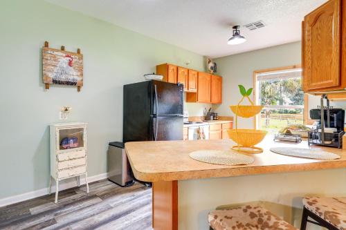 Pet-Friendly Cabin on 50 Acres in Palm City!