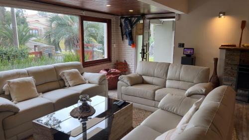 Casa Camelot in San Rafael