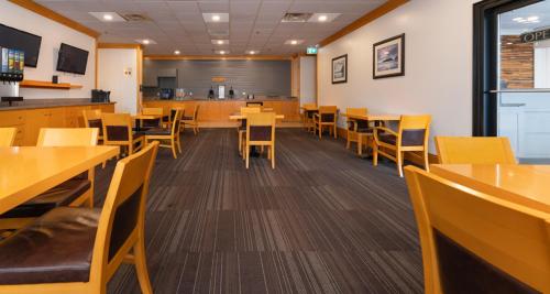 餐飲選擇, Prestige Oceanview Hotel Prince Rupert in 魯珀特王子港