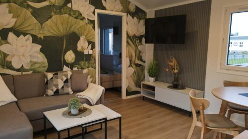 2 bedrooms, 4 beds