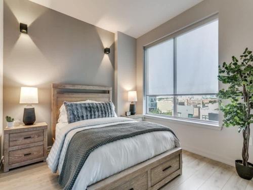 Modern Luxe Apt West Village in Верхний Город