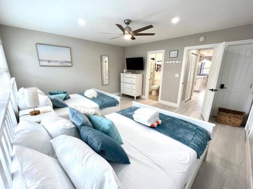 Two-Bedroom Apartment with Water View image 8