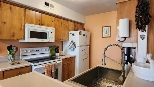 Golf course condo in Moab