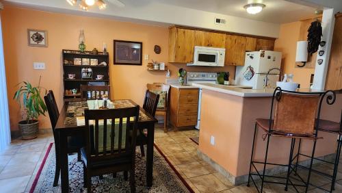 Golf course condo in Moab, Moab (fotografie 8)