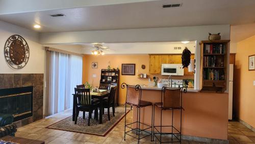 Golf course condo in Moab, Moab (fotografie 9)
